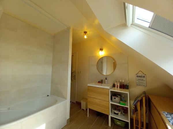 Maison CONTEMPORAINE 121 m2 AVEC VIE DE PLAIN PIED LANNION (22)