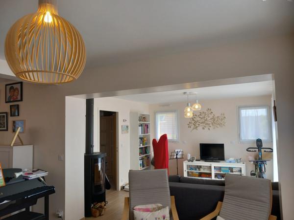 Maison CONTEMPORAINE 121 m2 AVEC VIE DE PLAIN PIED LANNION (22)