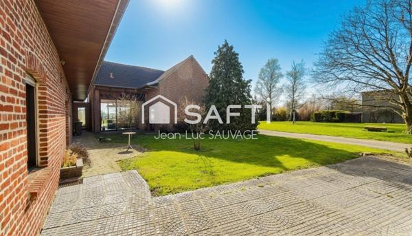 Ferme de prestige avec piscine - Gros potentiel