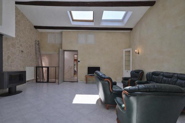 Maison Moux 8 pièce(s) 182 m2