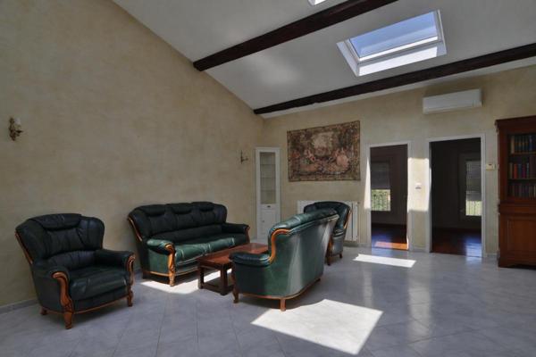 Maison Moux 8 pièce(s) 182 m2