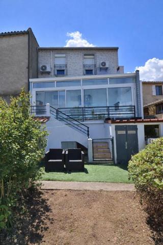 Maison Moux 8 pièce(s) 182 m2