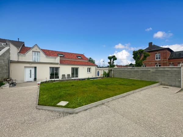 Maison moderne 4 chambres Garage