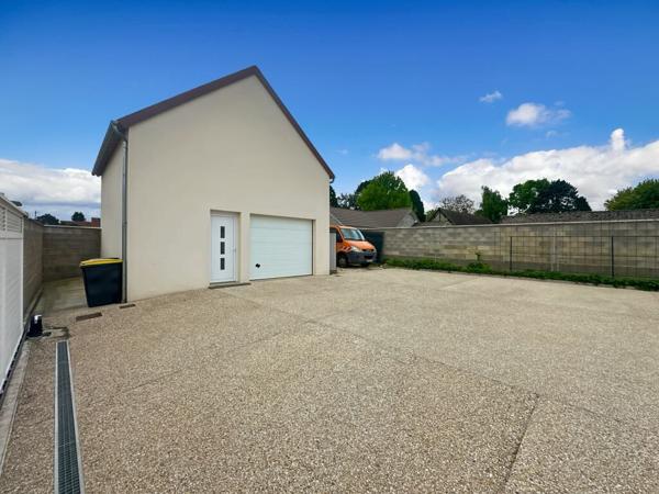 Maison moderne 4 chambres Garage