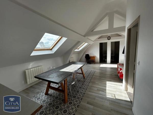 Appartement à louer 3 pièces 53.75m² Saint-Quentin (02100)