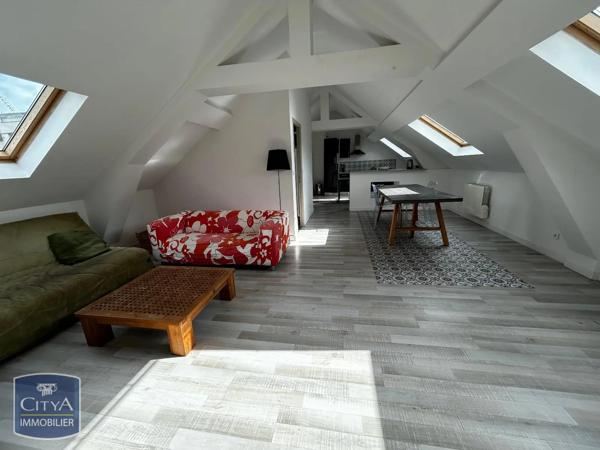 Appartement à louer 3 pièces 53.75m² Saint-Quentin (02100)