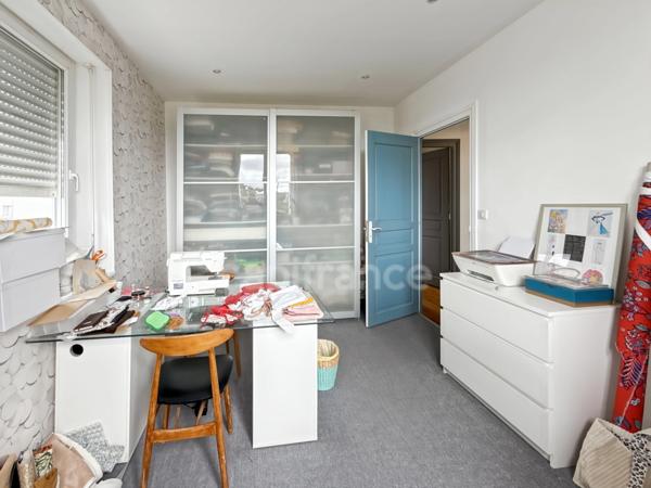 LE RELECQ-KERHUON – BELLE MAISON FAMILIALE DE 151 M² – 4 CHAMBRES – JARDIN – GARAGE