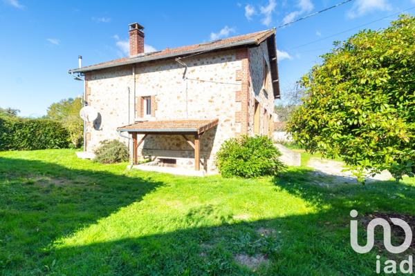 Maison 6 pièces de 115 m² à Saint-Léonard-de-Noblat (87400)