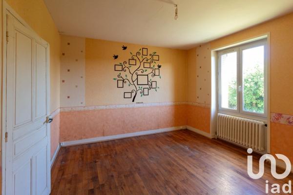 Maison 6 pièces de 115 m² à Saint-Léonard-de-Noblat (87400)