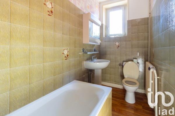 Maison 6 pièces de 115 m² à Saint-Léonard-de-Noblat (87400)