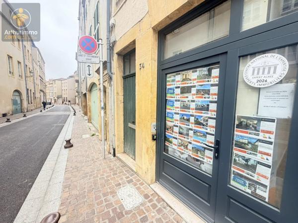 Location                                                      Local commercial
                        
                     1 pièces                      48 m2                     à Metz