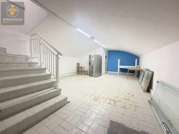 Location                                                      Local commercial
                        
                     1 pièces                      48 m2                     à Metz