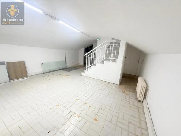 Location                                                      Local commercial
                        
                     1 pièces                      48 m2                     à Metz