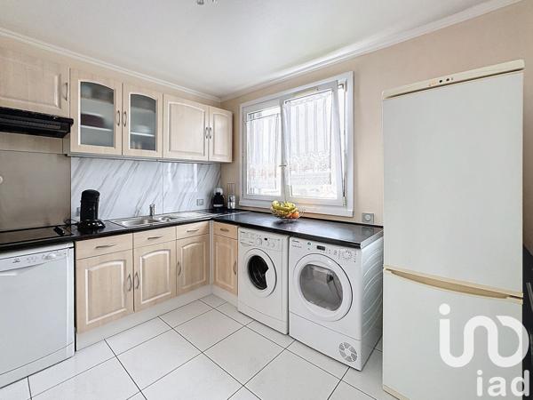 Appartement 3 pièces de 61 m² à Pontault-Combault (77340)