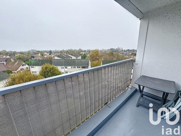 Appartement 3 pièces de 61 m² à Pontault-Combault (77340)