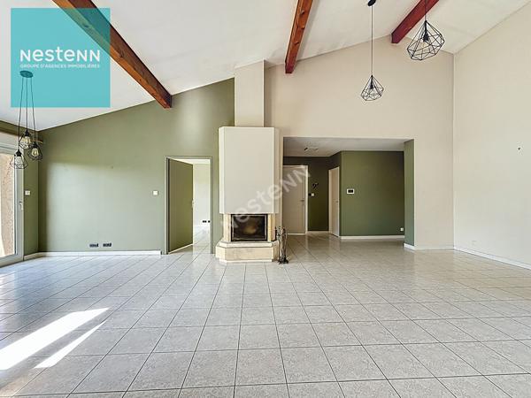 Maison avec piscine et garage à vendre à Villefranche de Lauragais - 4 chambres et piscine !