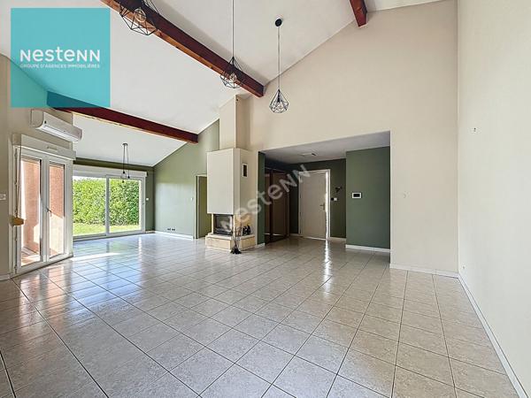 Maison avec piscine et garage à vendre à Villefranche de Lauragais - 4 chambres et piscine !
