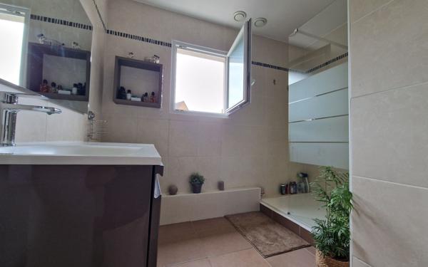 Maison à vendre    7 pièces •  Noiseau