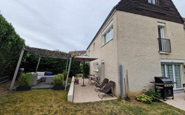 Maison à vendre    7 pièces •  Noiseau