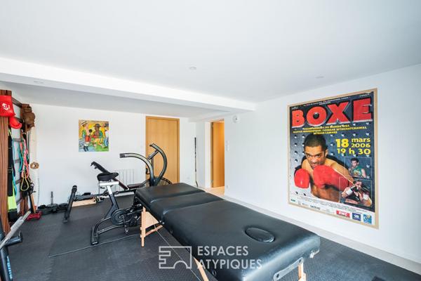 Contemporaine aux prestations haut de gamme avec ascenseur