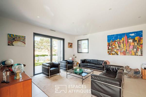 Contemporaine aux prestations haut de gamme avec ascenseur