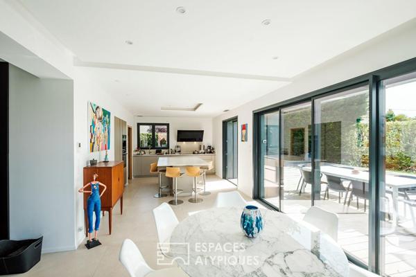 Contemporaine aux prestations haut de gamme avec ascenseur