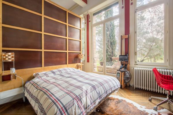 APPARTEMENT D'EXCEPTION AVEC JARDIN PRIVATIF – UNE ADRESSE CONFIDENTIELLE AU CHARME INTEMPOREL