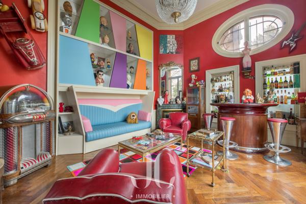 APPARTEMENT D'EXCEPTION AVEC JARDIN PRIVATIF – UNE ADRESSE CONFIDENTIELLE AU CHARME INTEMPOREL