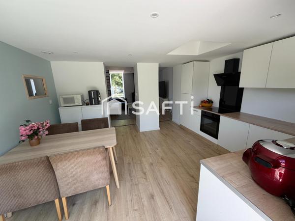 MAISON FAMILLIALE DE 120 M2, 4 CHAMBRES, EN CENTRE BOURG A SAINT ALLOUESTRE