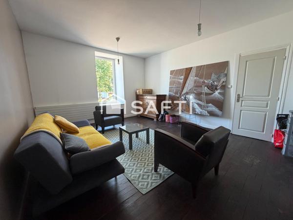 MAISON FAMILLIALE DE 120 M2, 4 CHAMBRES, EN CENTRE BOURG A SAINT ALLOUESTRE