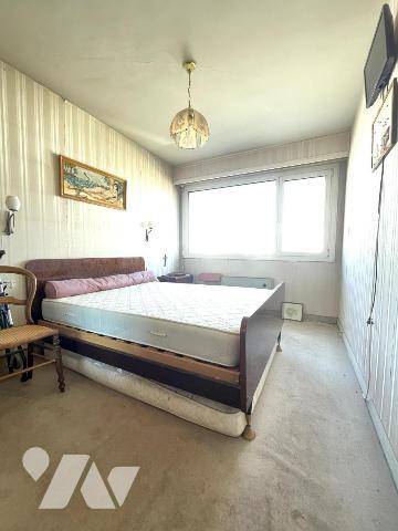 A VENDRE - REZE - Mahaudieres - Au 2ème étage - appartement T3 d'env 58.74m² avec balcon et garage