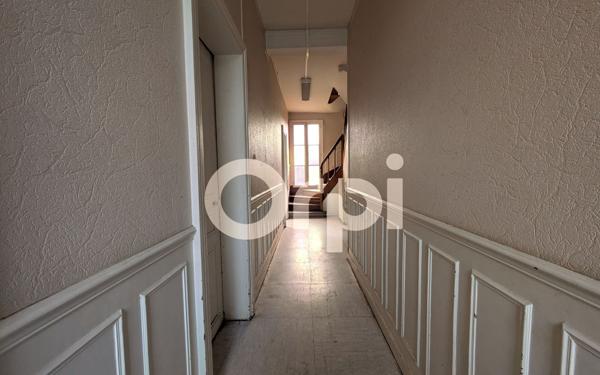 Maison à vendre    8 pièces • 180 m2 Soissons