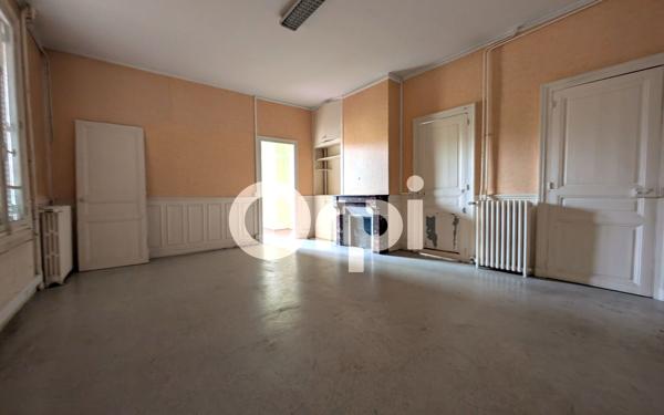Maison à vendre    8 pièces • 180 m2 Soissons