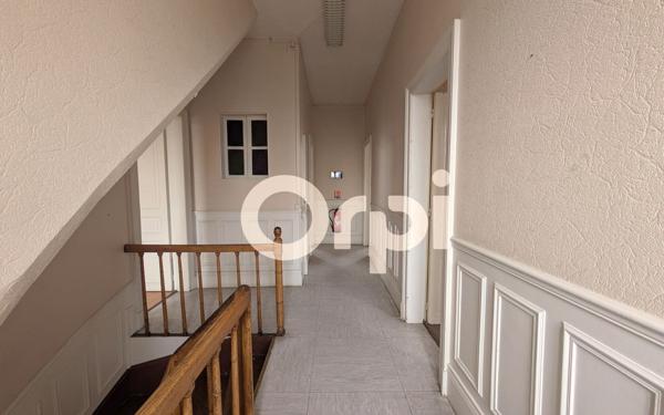 Maison à vendre    8 pièces • 180 m2 Soissons