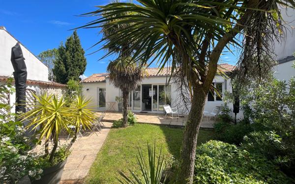 Maison à vendre    4 pièces •  Saint-Martin-de-Ré