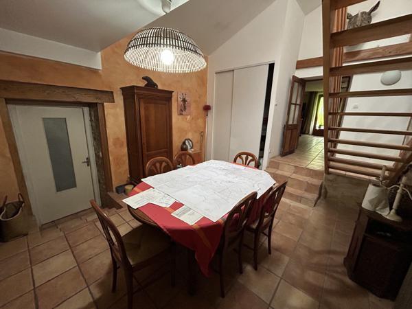 Maison 6 pièces - 180 m² Exclusivité efficity