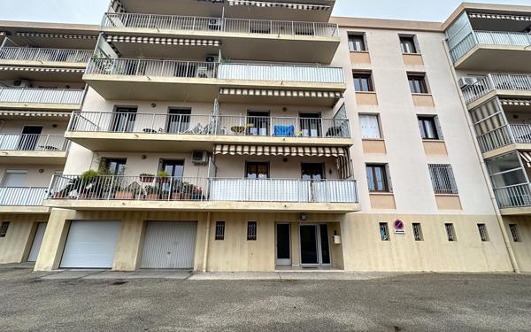 Appartement à vendre    2 pièces • 58 m2 Avignon