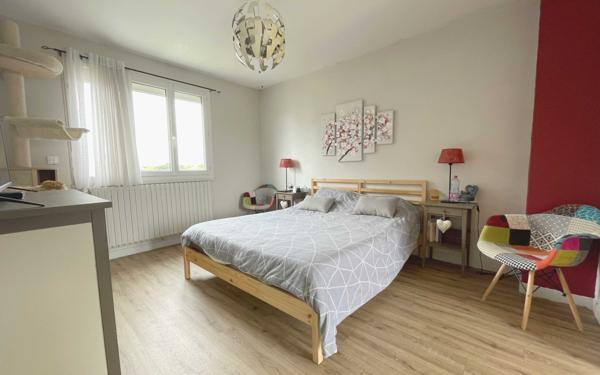 Maison familiale 140m² - 4 chambres - BOURG