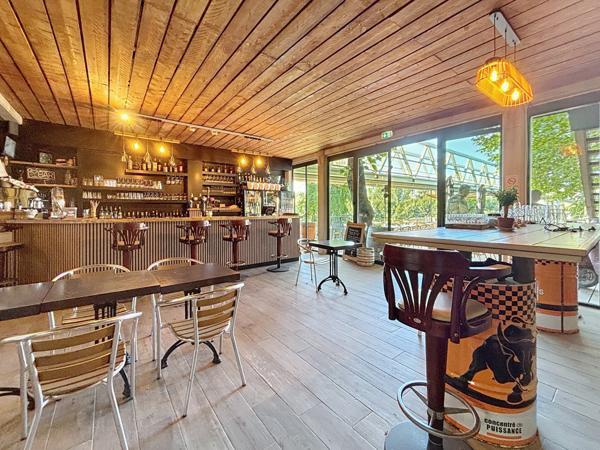 Moussac (30190) Local commercial restaurant à vendre La Calmette