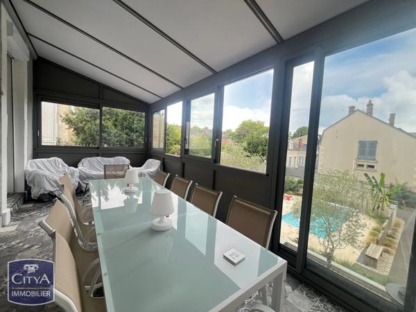 Maison à vendre 15 pièces 365m² Bourges (18000)