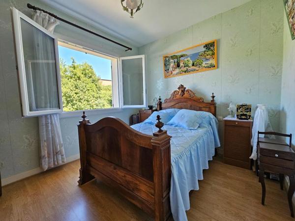 Maison Agen plain pied 5 pièce(s) 110 m², 4 chambres, sous sol, double garage, hangar, piscine, Jardin