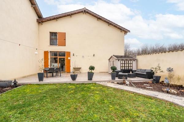 Appartement triplex de caractère au sein d’une copropriété historique
