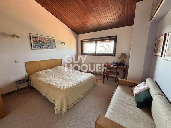 MAISON À VENDRE DE 6 PIÈCES DE 167,00 M²