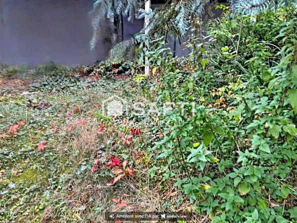 Terrain 125 m² non constructible avec garage 19m²