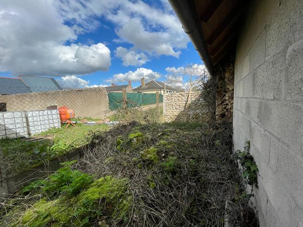 Marolles - Longère de 140 m² à rénover avec grange - 378 m² de terrain