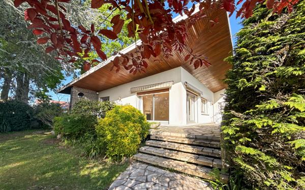 Maison à vendre    4 pièces • 125 m2 Olivet