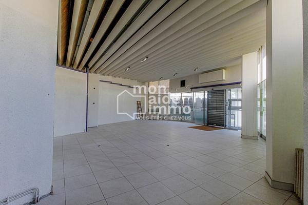 Local commercial 148m2 centre-ville