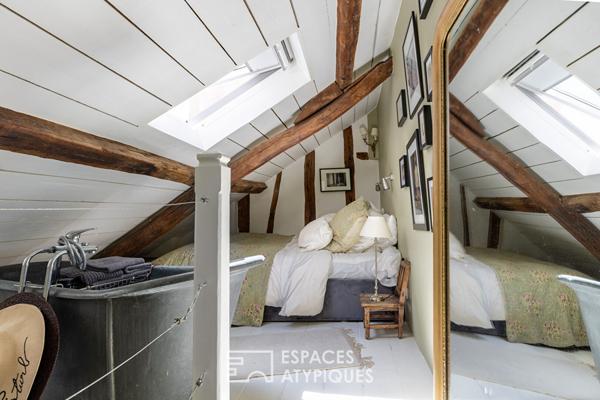 Duplex à l’esprit maison sous les toits au coeur du Haut-Marais
