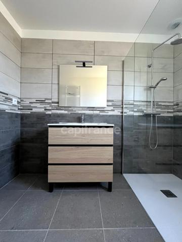 Villa neuve de 100 m2, 3 chambres, sur terrain de 1945 m2, dans un joli petit village à 8 km de FLEURANCE (32)