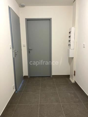 Villa neuve de 100 m2, 3 chambres, sur terrain de 1945 m2, dans un joli petit village à 8 km de FLEURANCE (32)